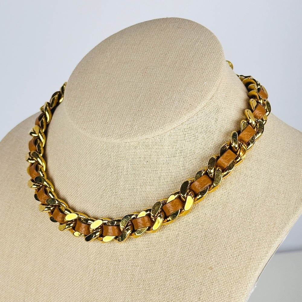 Classic Coach Gold Brown Leather Chain Choker Toggle Necklace Vintage Logo Charm - Picture 3 of 4